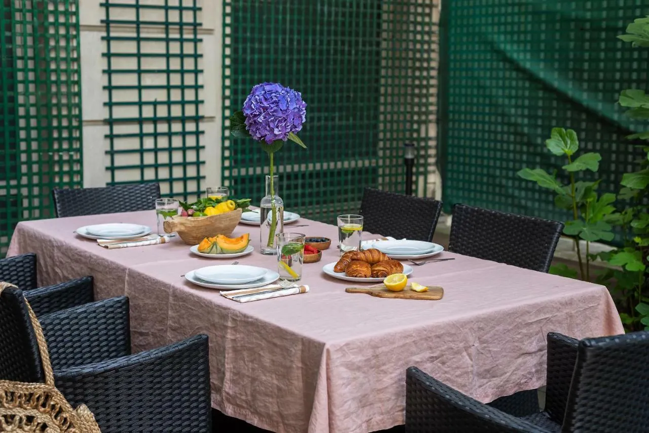 Milestay Champs Elysees * Paris